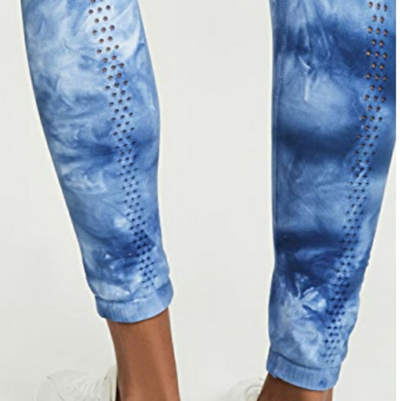 FREE PEOPLE GOOD KARMA LEGGINGS - Picture 3 of 5